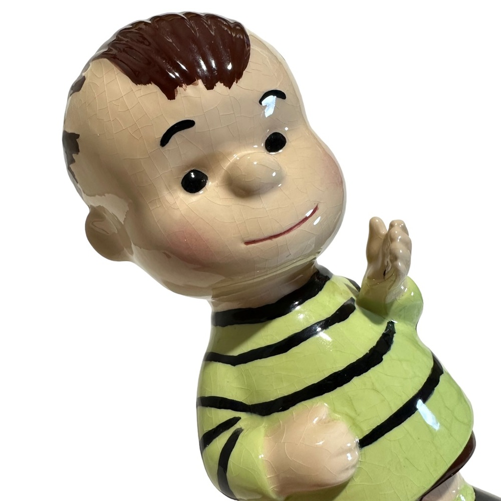 Vintage Peanuts Linus Figurine